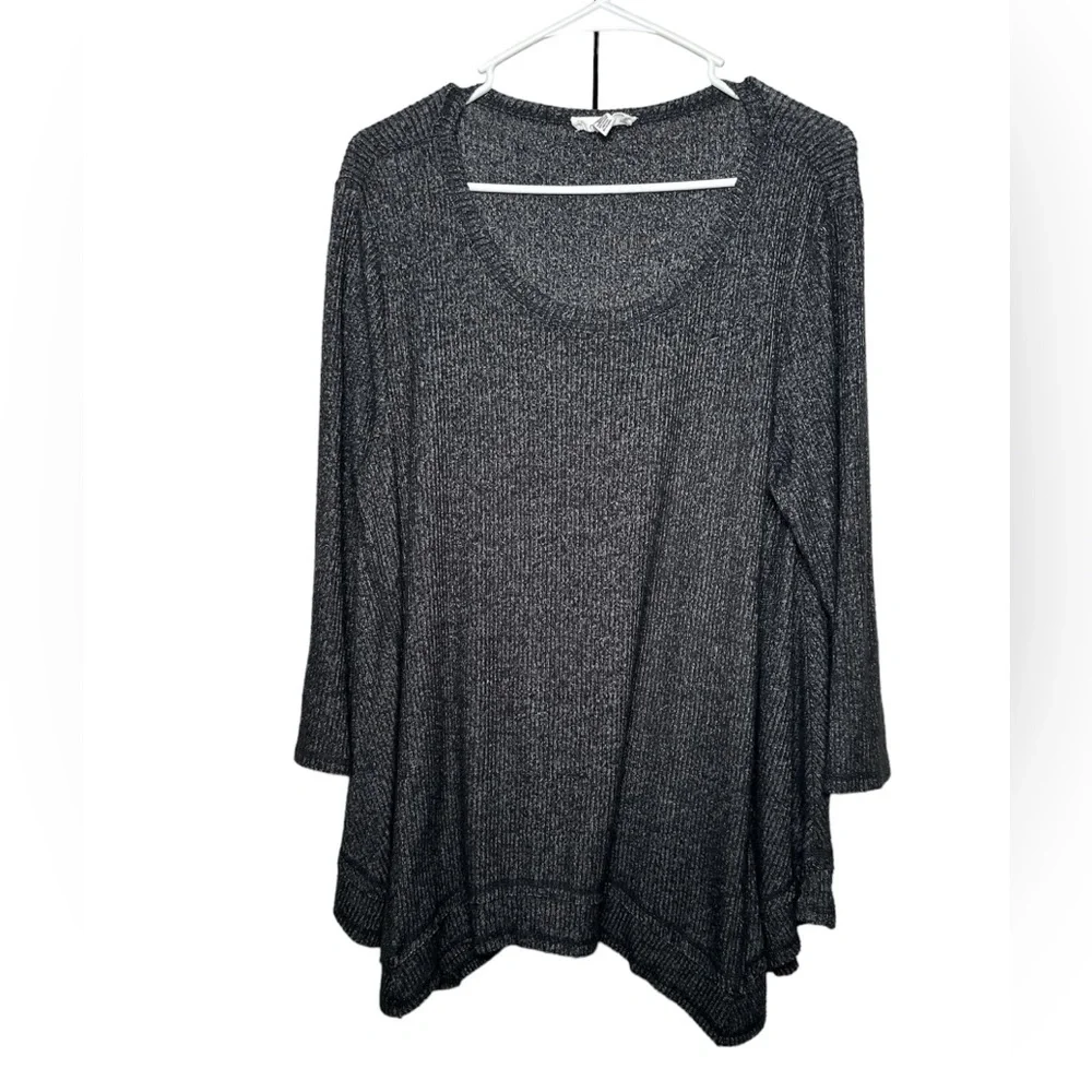 Rio & Rian Women's 3/4 Length Sleeve Top‎ w/ Shark Bite Hem Size XL Black